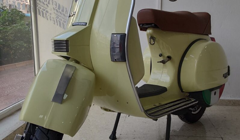 
								Vespa 200 Iris full									
