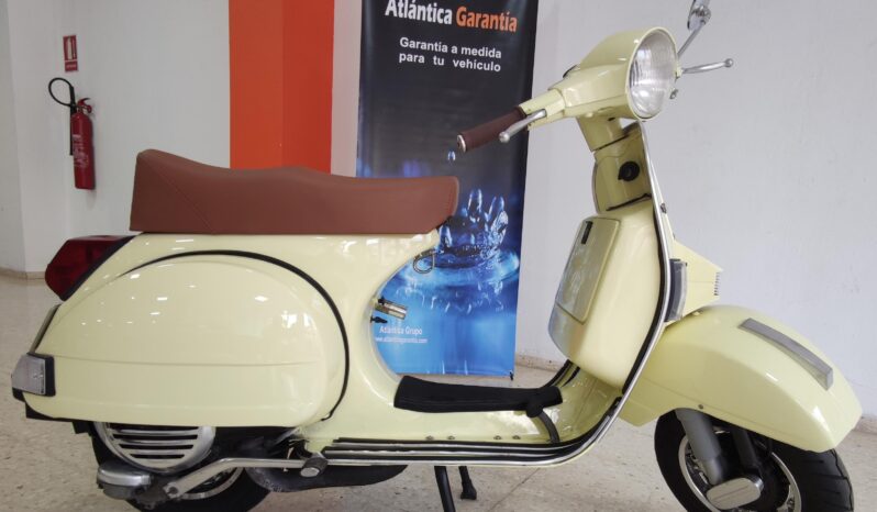 
								Vespa 200 Iris full									