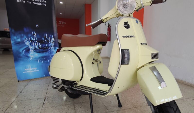 
								Vespa 200 Iris full									