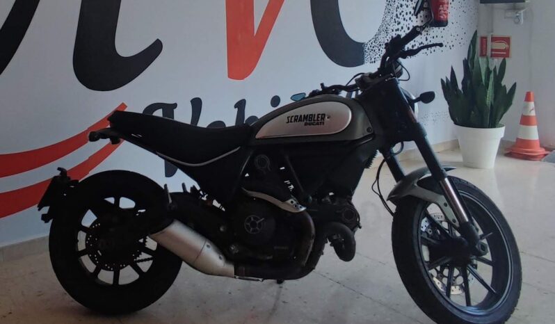 
								Ducati Scrambler 800 full									