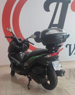 
										Kawasaki J300 full									
