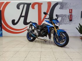 Suzuki GSR750