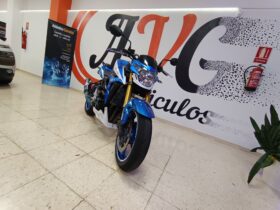 Suzuki GSR750