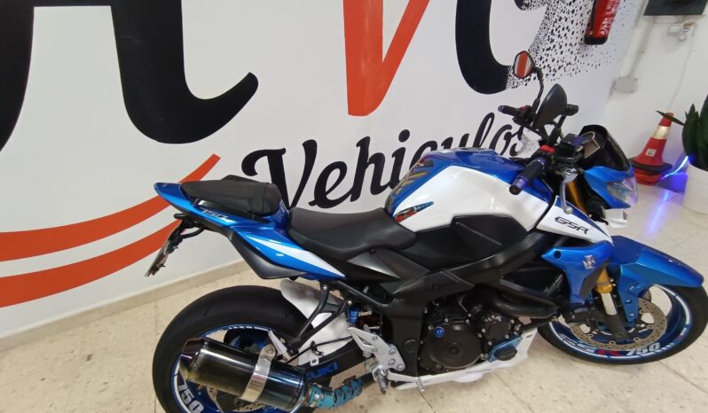 
								Suzuki GSR750 full									