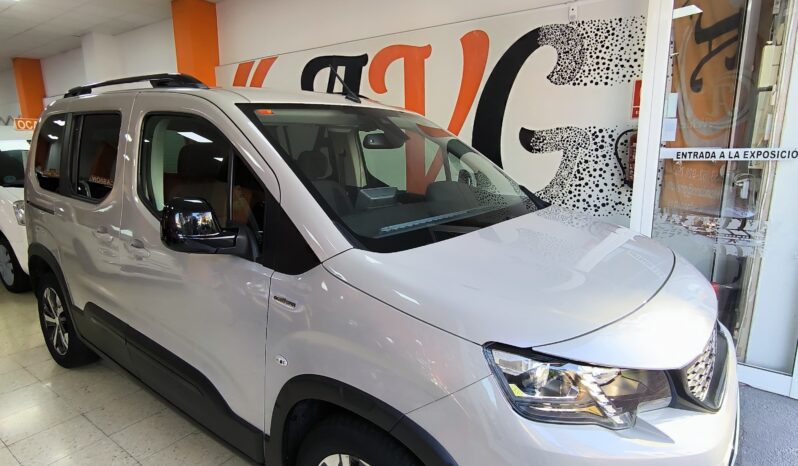 
								Peugeot Rifter 1.5 BlueHDI GT LINE full									